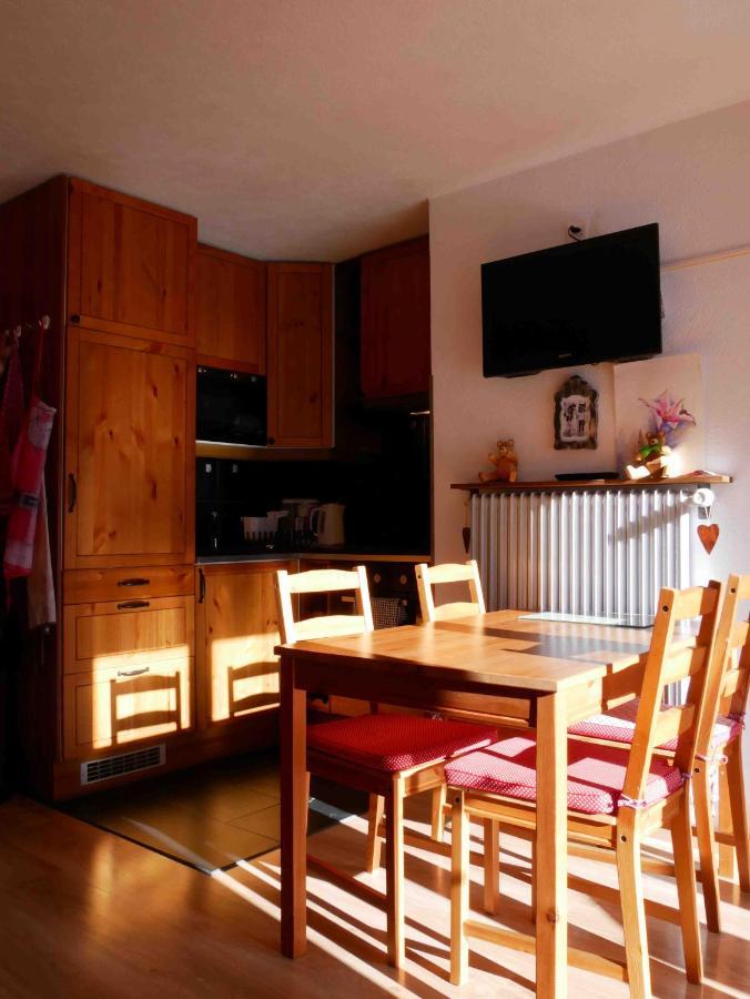 Romantic Chalet-Style Flat With Mountain View Torgon Экстерьер фото