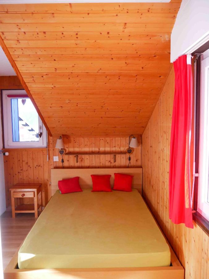 Romantic Chalet-Style Flat With Mountain View Torgon Экстерьер фото